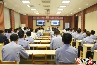 深入推进扫黑除恶91香蕉视频黄色软件下载专项斗争的关键时刻